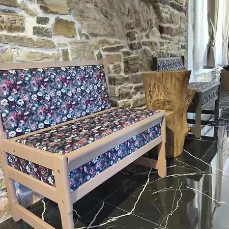 Casa Tone *