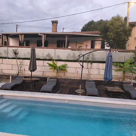 Casa Tone Grdoselo